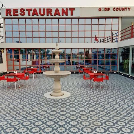 Gods County. Resort & Banquets Tarapith Exterior photo