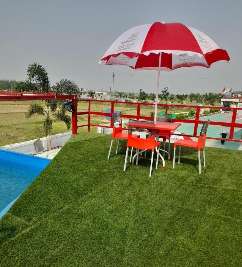 Gods County. Resort & Banquets Tarapith Exterior photo
