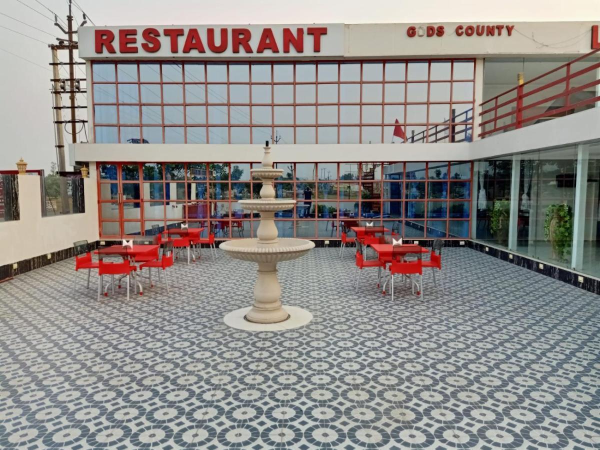 Gods County. Resort & Banquets Tarapith Exterior photo