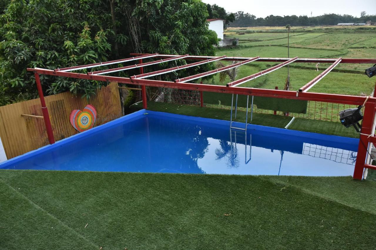 Gods County. Resort & Banquets Tarapith Exterior photo